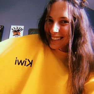 Meet your Posher, Carli